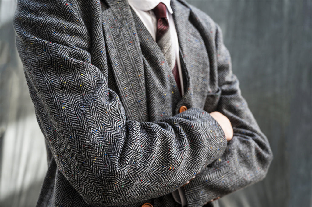 BDtailormade GRAY HERRINGBONE SPECKLE TWEED 3 PIECE SUIT - BDtailormade TWEED SUITStweedmaker hockerty menstweedsuit